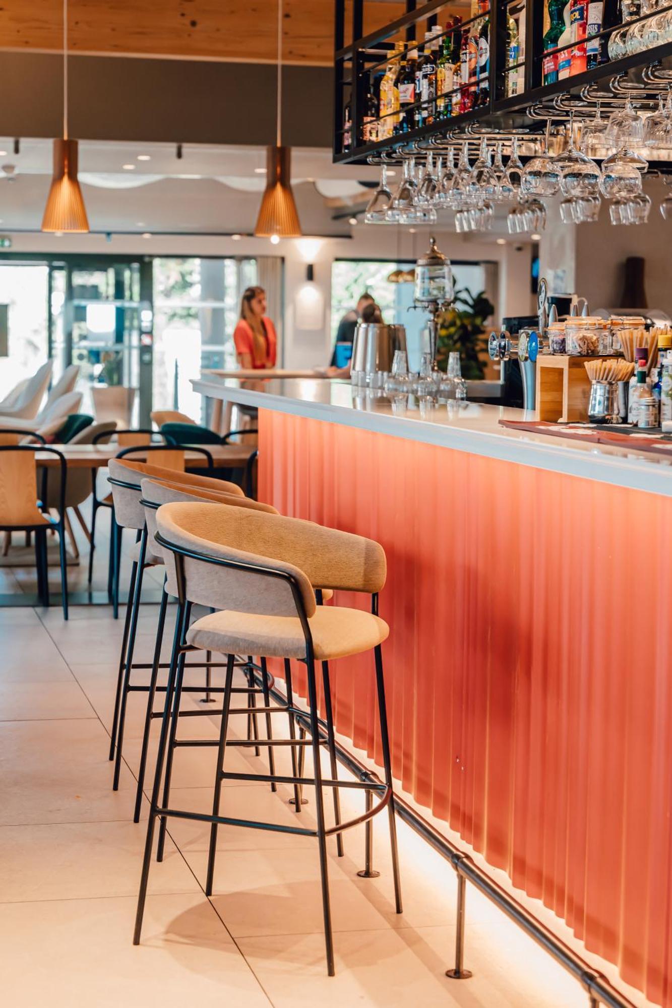 Mercure Avignon Gare Tgv Экстерьер фото